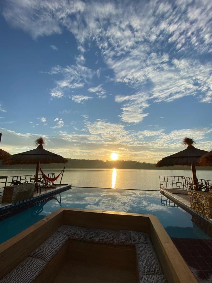 Hôtel Cabana Costa Azul à Ciudad del Este Extérieur photo